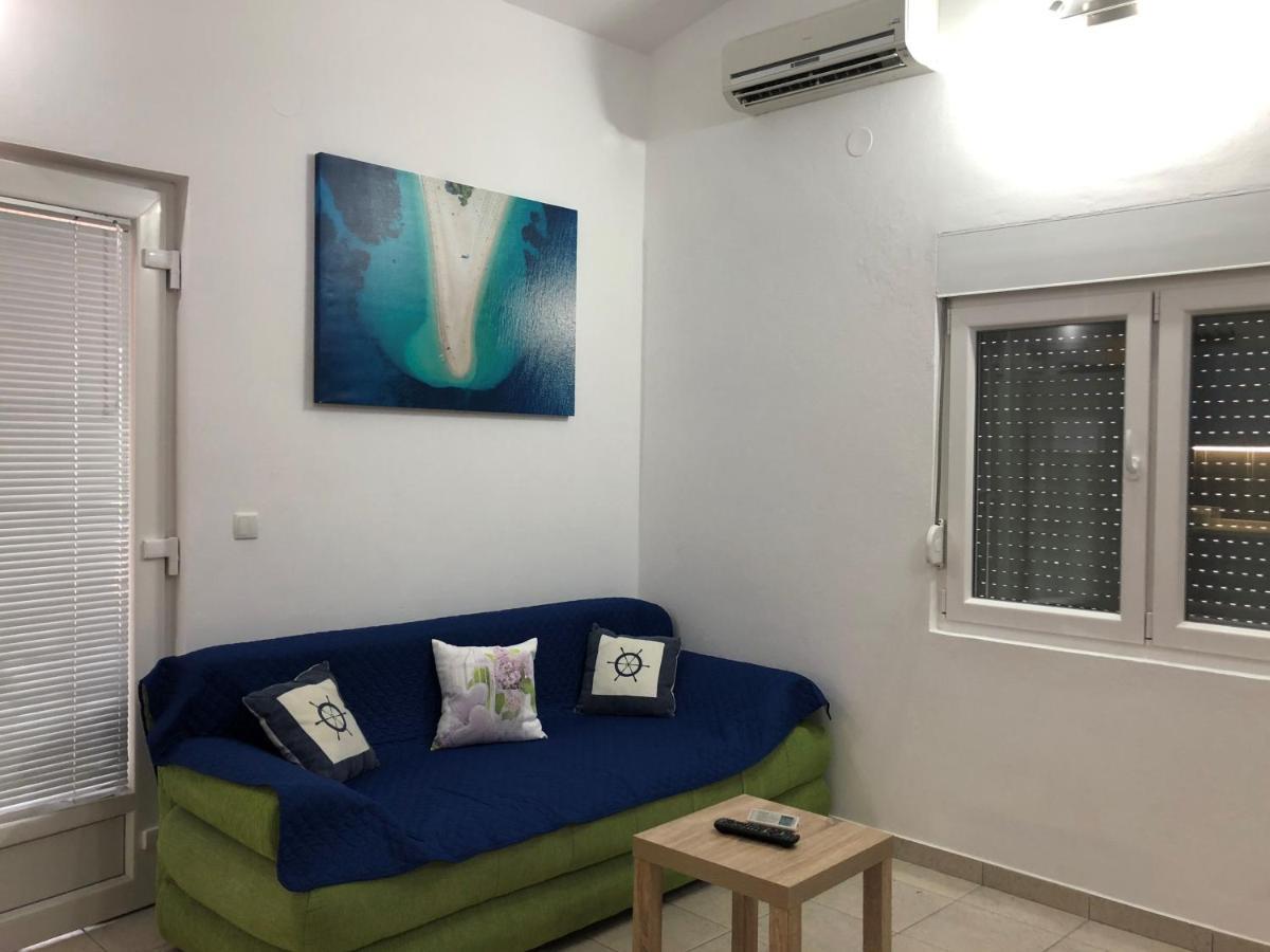 Apartman Luka Vir Apartment Ngoại thất bức ảnh
