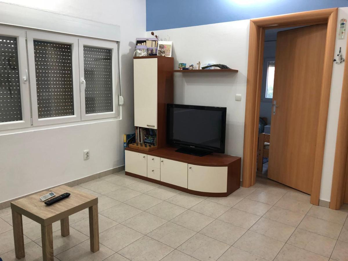 Apartman Luka Vir Apartment Ngoại thất bức ảnh