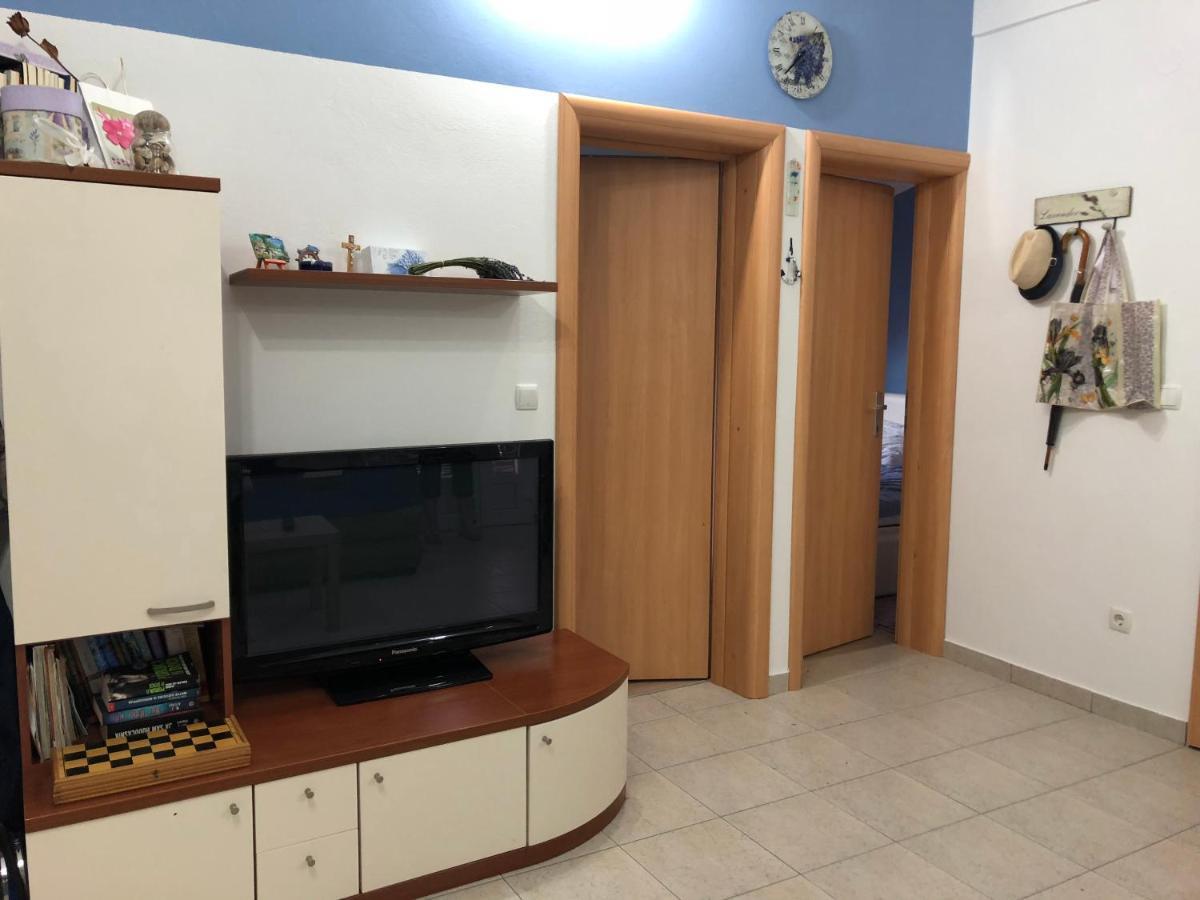 Apartman Luka Vir Apartment Ngoại thất bức ảnh